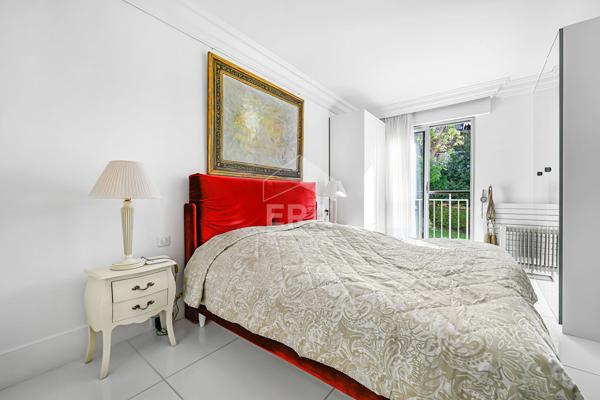 Sèvres Brancas - Appartement 4 pièces rénové, terrasse plein sud 15 m² - Résidence verdoyante