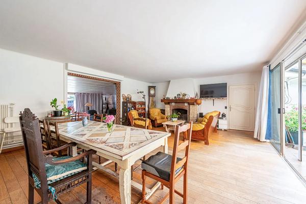 Maison à vendre 12 pièces 205m² Bruay-sur-l'Escaut (59860)