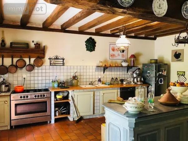 Achat - Maison Soulaire-et-Bourg 49460 6 pièces 171 m 2 690 m 2
