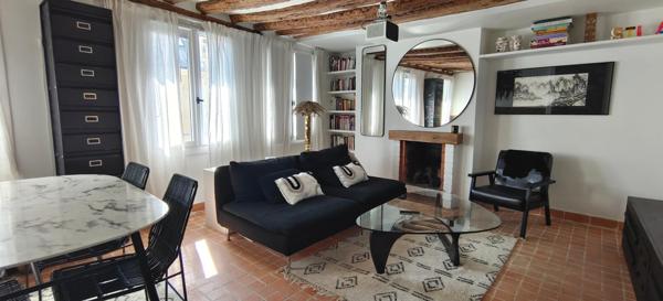 Luminosité et calme absolu au dernier étage