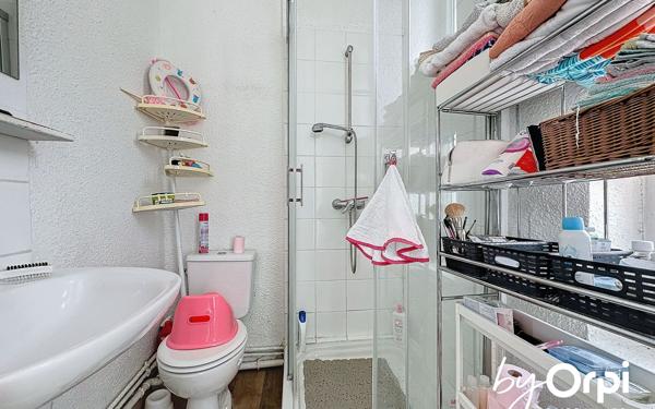 Maison à vendre    8 pièces • 230 m2 Saint-Éloy-les-Mines