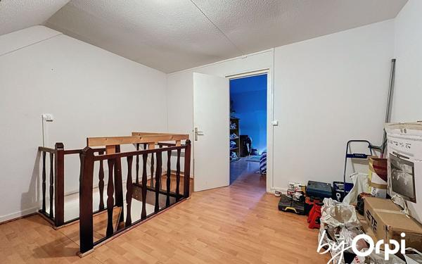 Maison à vendre    8 pièces • 230 m2 Saint-Éloy-les-Mines