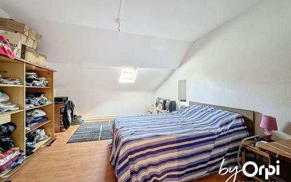 Maison à vendre    8 pièces • 230 m2 Saint-Éloy-les-Mines