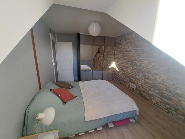 MAISON DE CARACTERE EN HYPERCENTRE DE LA FLECHE- QUARTIER RECHERCHE