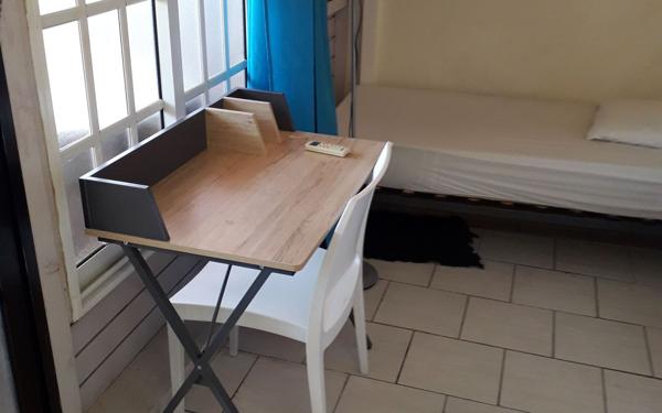 Immeuble à vendre    13 pièces •  Basse-Terre