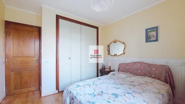 ROUFFIGNAC: Maison quartier résidentiel, au calme. 4 chambres. Garage et abri de jardin. Jardin clos1245m2