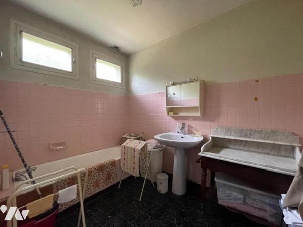 Maison individuelle de 220m² (2 logements) sur terrain de 725m²