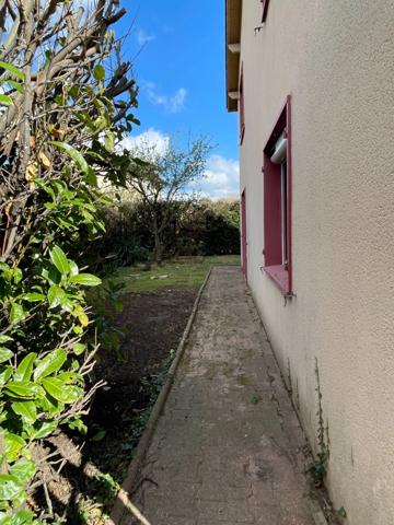 Maison familiale 109 m² avec garage – 4 chambres – Jardin – Garage – Calme