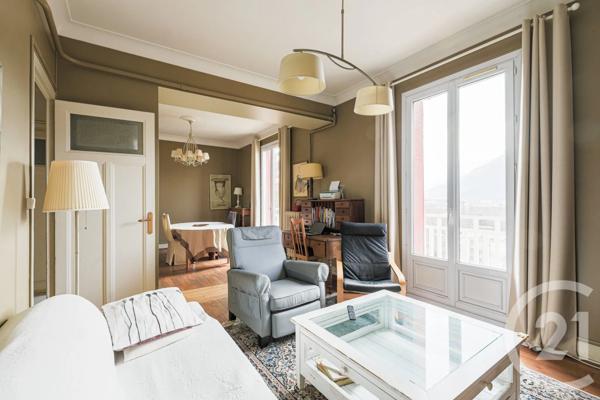 Maison à vendre  7 pièces - 163 m 2   ST MARTIN LE VINOUX  - 38