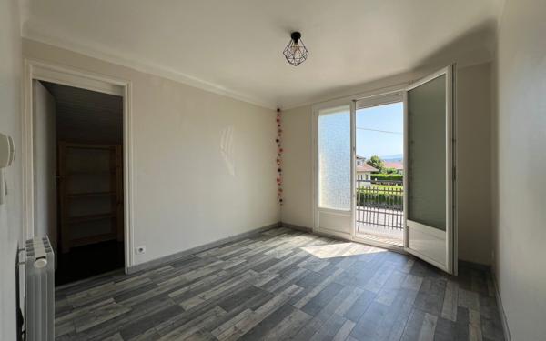 Appartement à vendre    3 pièces • 85,74 m2 Vallières