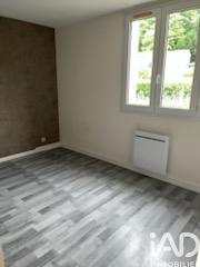 Immeuble à vendre 215 m² Lusignan