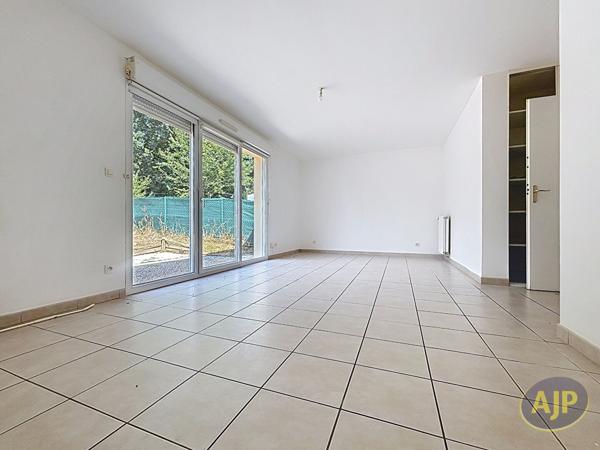 Maison à louer La Roche Sur Yon : 4 pièces, 81m² avec 3 chambre(s) à 950€ - AJP Immobilier La Roche-sur-Yon