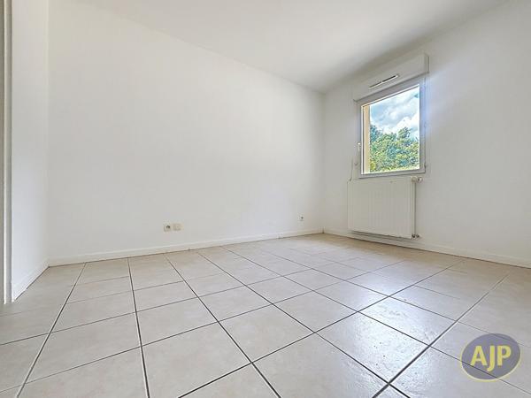 Maison à louer La Roche Sur Yon : 4 pièces, 81m² avec 3 chambre(s) à 950€ - AJP Immobilier La Roche-sur-Yon