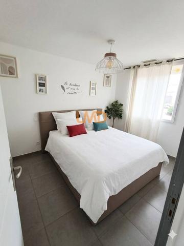 Villa avec pisicne dans quartier calme