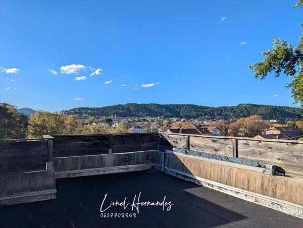 Maison de ville - 136 m² - 4 chambres - Terrasses - jardin avec vue - Garage