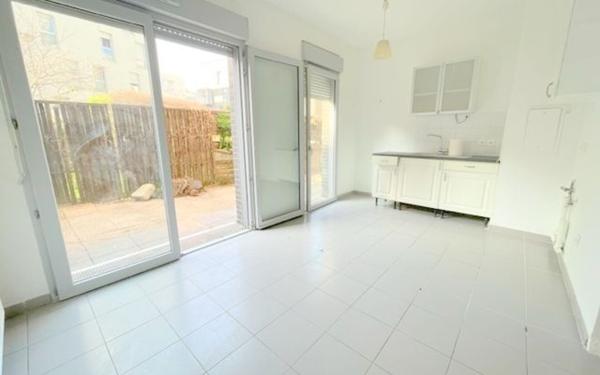 Appartement à vendre    3 pièces •  Bobigny