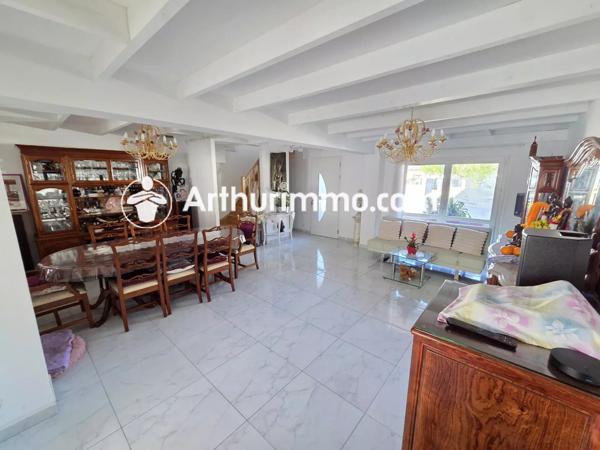 Vente Maison 5 pièces 114 m2 à Savigny-le-Temple