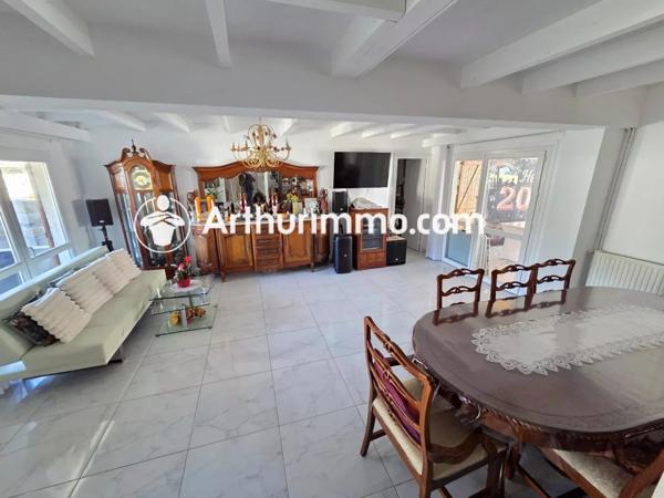 Vente Maison 5 pièces 114 m2 à Savigny-le-Temple