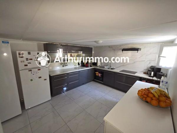 Vente Maison 5 pièces 114 m2 à Savigny-le-Temple