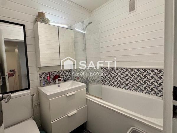 Trouville-sur-Mer – T2 avec balcon, cave et ascenseur.