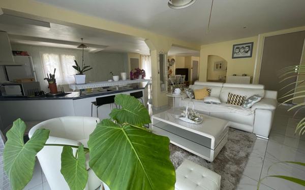 Maison à vendre    5 pièces •  Chavanoz