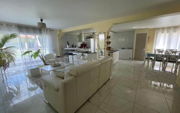 Maison à vendre    5 pièces •  Chavanoz