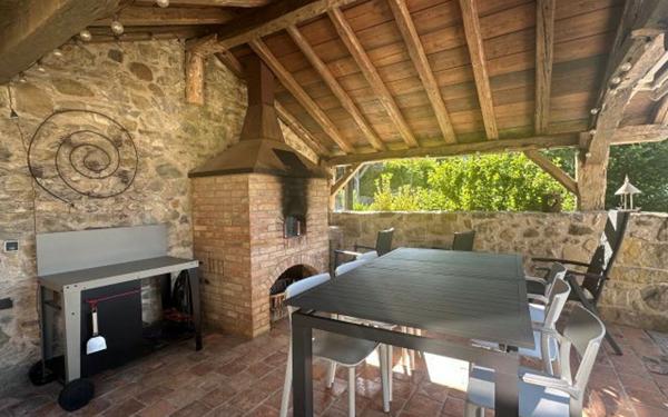 Maison à vendre    5 pièces • 214 m2 Cernex