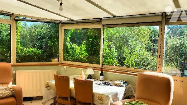 L'étude notariale GAUME vous propose cette maison située au centre de DOUCHY-MONTCORBON (LOIRET).