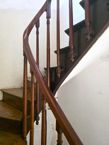 Maison de bourg, 3/4 chambres, terrain et dépendances