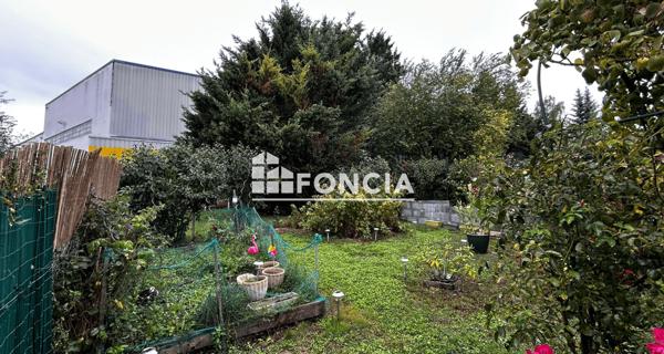 À vendre Maison 4 pièces 73.99 m² - Chasseneuil-du-poitou 86360