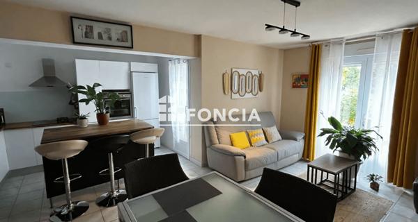 À vendre Maison 4 pièces 73.99 m² - Chasseneuil-du-poitou 86360