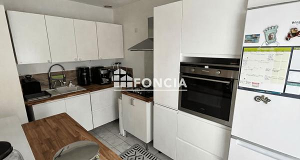 À vendre Maison 4 pièces 73.99 m² - Chasseneuil-du-poitou 86360