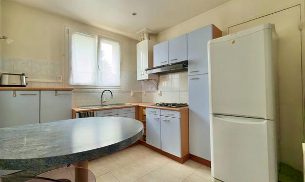 APPARTEMENT T2 BIS 50m² LUMINEUX, QUARTIER VAL D'ATHIS, PETITE COPROPRIÉTÉ SÉCURISÉE AVEC JARDIN ET PARKING