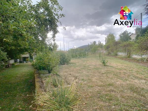 Saint-Bonnet-des-Quarts (42310) A VENDRE - A 25 KM DE ROANNE - MAISON EN PIERRES SUR TERRAIN AVEC PISCINE ET JARDIN