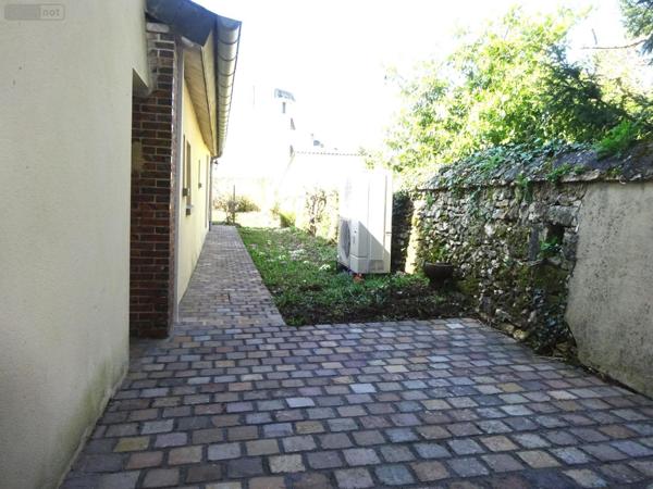 Maison de ville à vendre à Nogent-le-Rotrou dans l'Eure-et-Loir (28400), ref : NOG 989