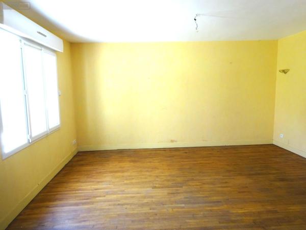 Maison de ville à vendre à Nogent-le-Rotrou dans l'Eure-et-Loir (28400), ref : NOG 989