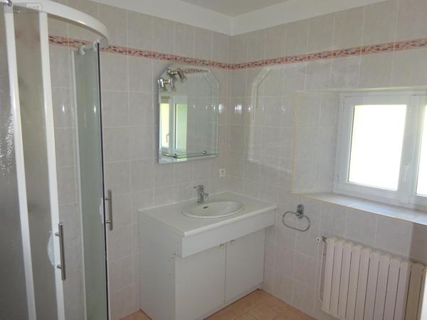 Maison de ville à vendre à Nogent-le-Rotrou dans l'Eure-et-Loir (28400), ref : NOG 989