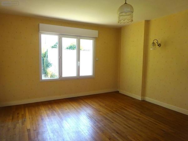 Maison de ville à vendre à Nogent-le-Rotrou dans l'Eure-et-Loir (28400), ref : NOG 989