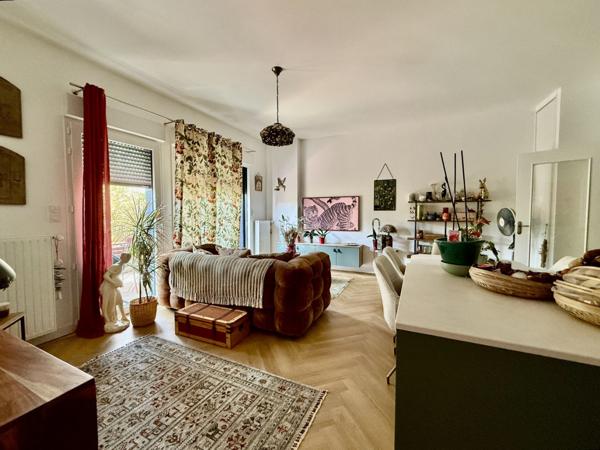 Appartement T4  de 78 m2, 3 chambres, terrasse exposition Sud, quartier la Madeleine , 10 à min à pieds centre- ville à Rennes