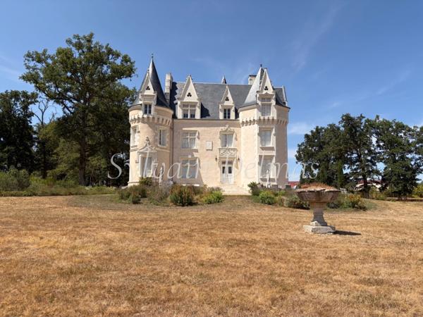Propriete à vendre 8 pièces proche de LOCHES (37)