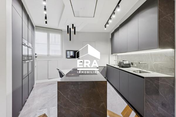 Appartement Paris 5 pièce(s) 187 m2
