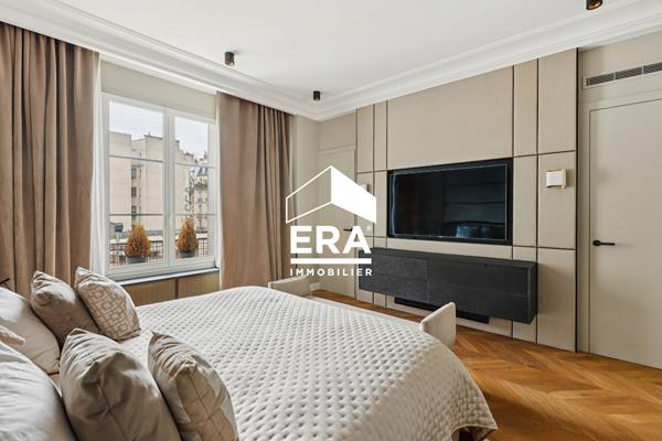Appartement Paris 5 pièce(s) 187 m2