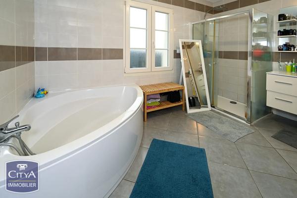 Maison à vendre 5 pièces 142m²