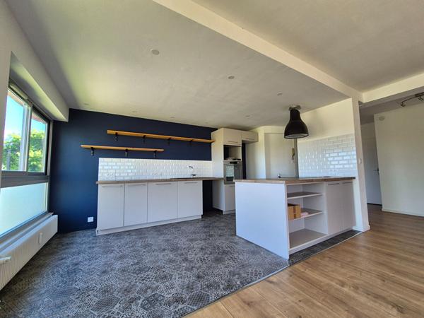 Superbe appartement 4 pièces à vendre à Bourg en Bresse - Dernier étage, calme et lumineux !