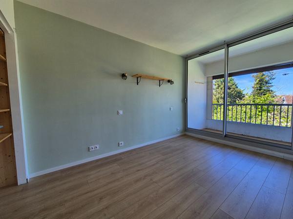 Superbe appartement 4 pièces à vendre à Bourg en Bresse - Dernier étage, calme et lumineux !