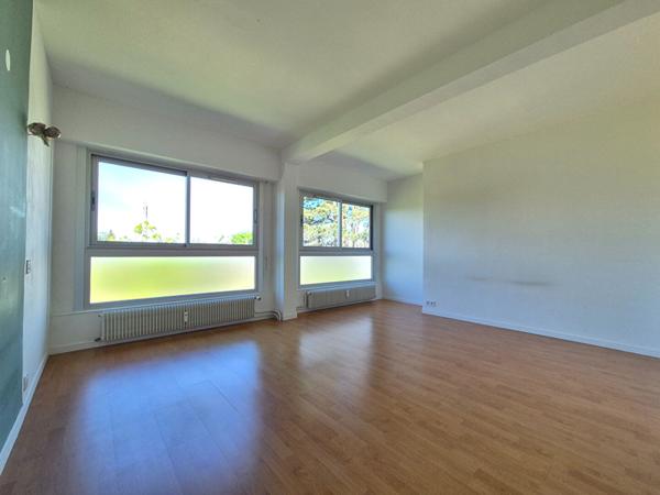 Superbe appartement 4 pièces à vendre à Bourg en Bresse - Dernier étage, calme et lumineux !