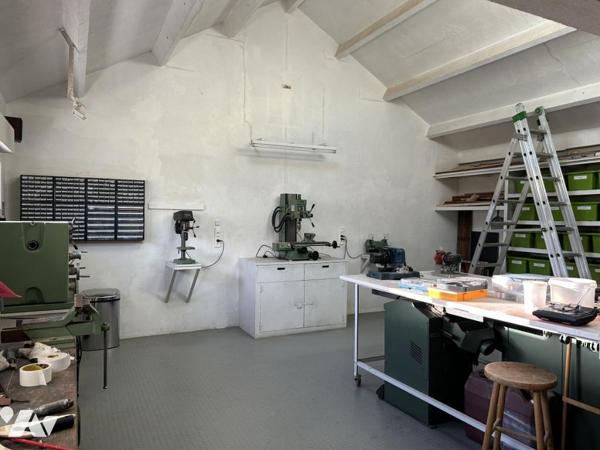 BRAINS : A vendre Maison situé dans le bourg