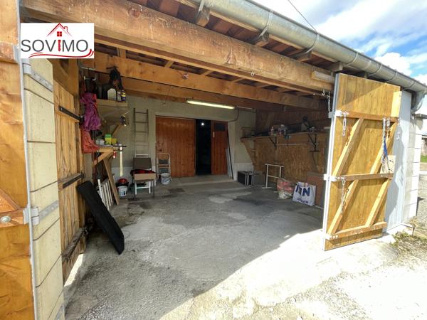 MAISON DE VILLAGE TOUT CONFORT, GARAGE ATTENANT, COUR, TERRAIN SÉPARÉ CONSTRUCTIBLE