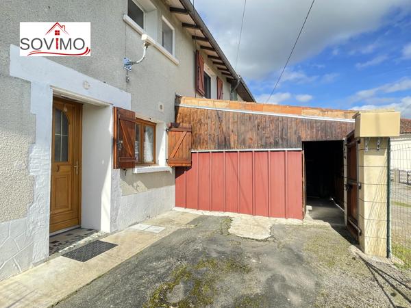 MAISON DE VILLAGE TOUT CONFORT, GARAGE ATTENANT, COUR, TERRAIN SÉPARÉ CONSTRUCTIBLE