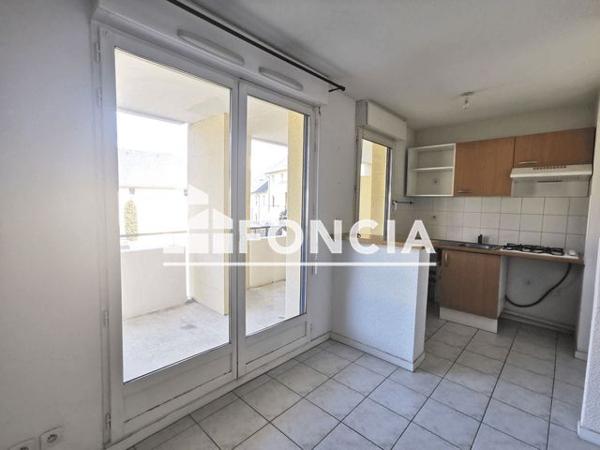 Location Appartement 3 pièces 54.82 m² - 2 RUE DU DOCTEUR ROUX Tarbes 65000